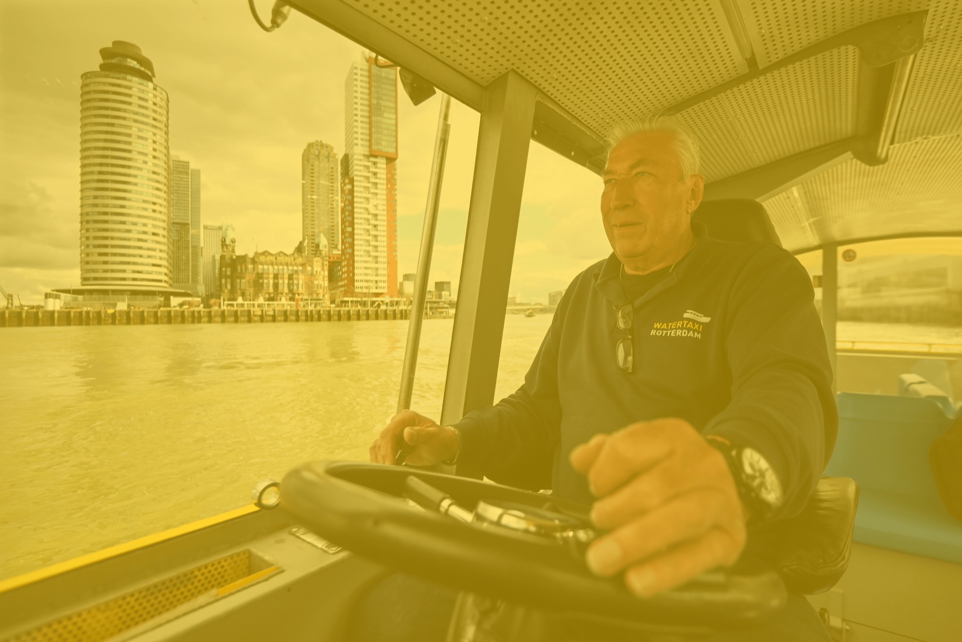 Foto van schippers van Watertaxi Rotterdam